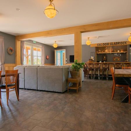 Lodge Slabroek Uden Bagian luar foto
