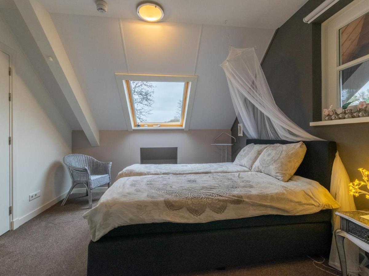 Lodge Slabroek Uden Bagian luar foto
